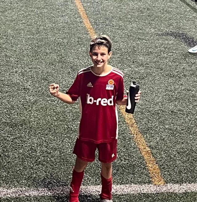 El nostre jugador Sergi Meca Amorós també va assistir a la convocatòria comarcal de la sel·lecció aleví, encara que juga amb els nostres infantils. Enhorabona, Sergi😍❗️